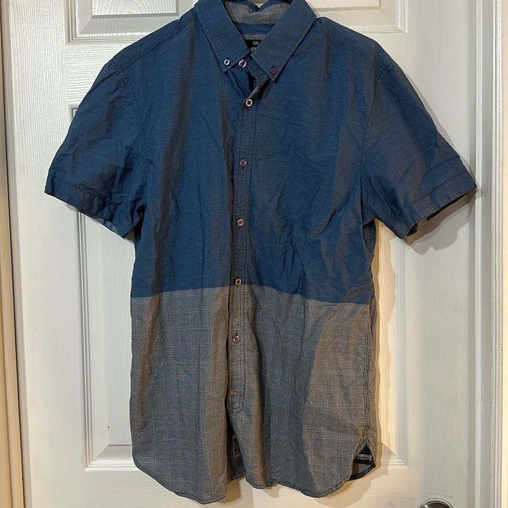 Buffalo David Bitton button down shirt. Medium. Blue and grey.